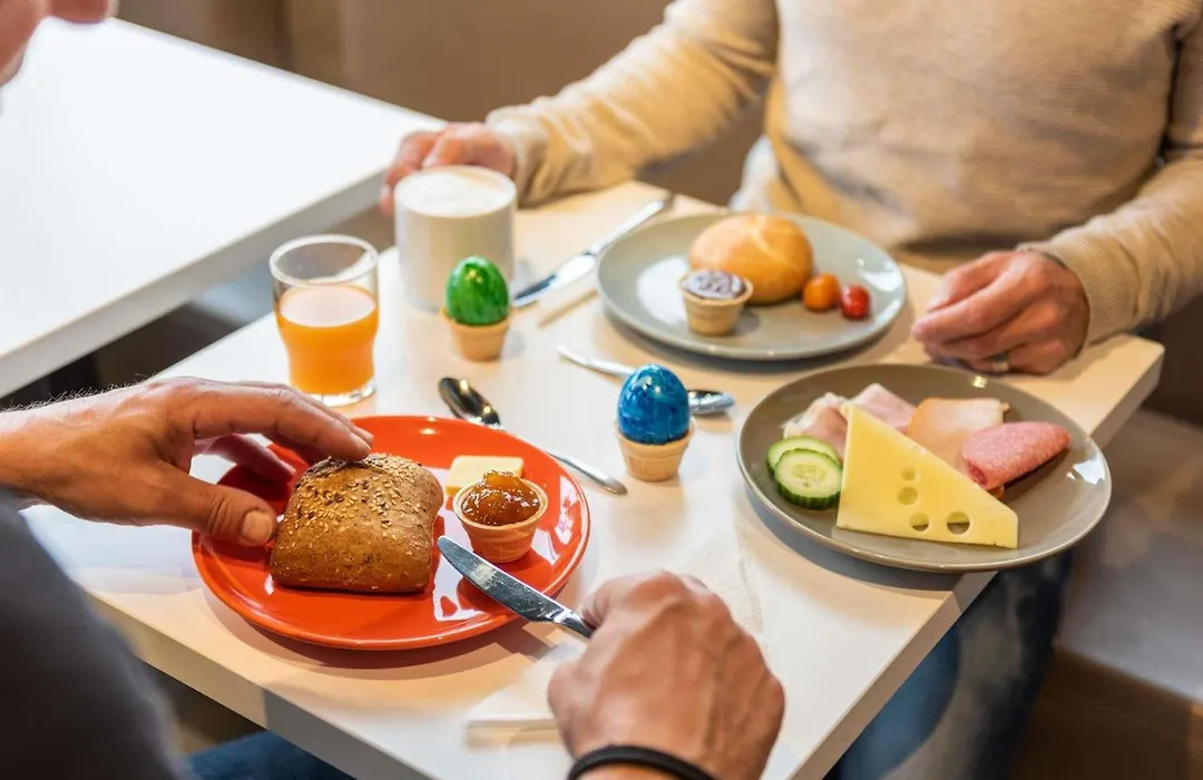 Ibis Budget Hamburg Altona-1